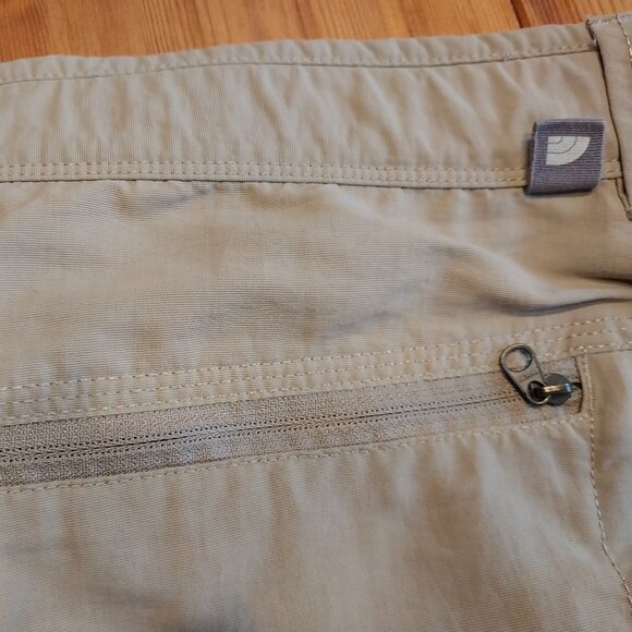 The North Face Men's Lightweight Cargo Shorts Men 38 EUC - Picture 8 of 8